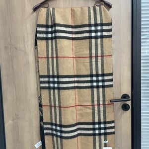 Elegant Tan Plaid Scarf